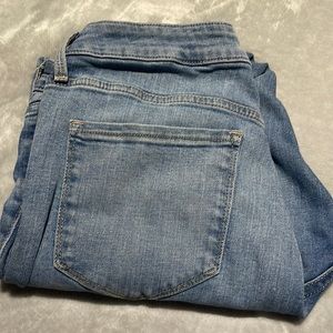 Old Navy Super Skinny Rockstar Jean